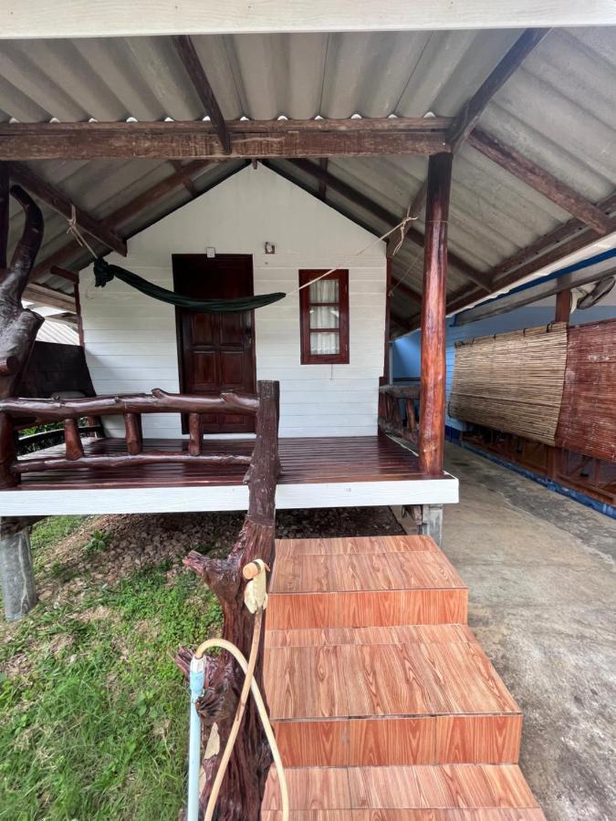 Отель Pyramid Bungalow Ban Laem Sai Экстерьер фото